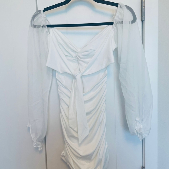 Lucy in the Sky White Long Sleeve Dress - Picture 1 of 2
